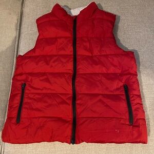 Old Navy Puffer vest Bundle size 5T